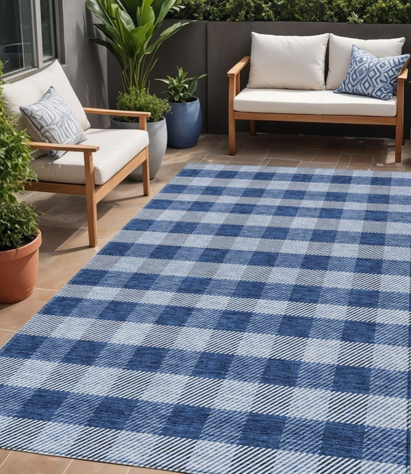 HomeRoots 5' Durable Navy Blue and Ivory Plaid Area Rug - Washable Design for Indoor and Outdoor Use 5' X 8' 595500