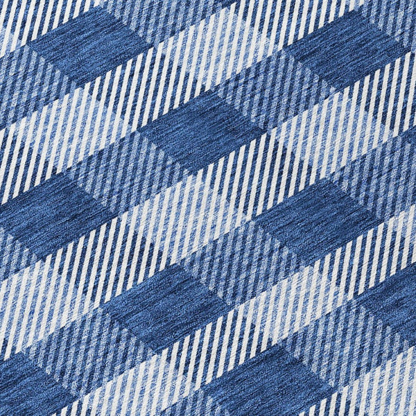HomeRoots 5' Durable Navy Blue and Ivory Plaid Area Rug - Washable Design for Indoor and Outdoor Use 8' Round 595501