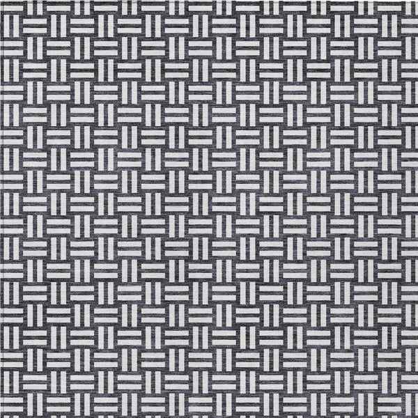 Homeroots 3' Black And Ivory Geometric Indoor Outdoor Area Rug - Stylish, Washable, Durable For Any Space 3' X 5' Polyester 595523