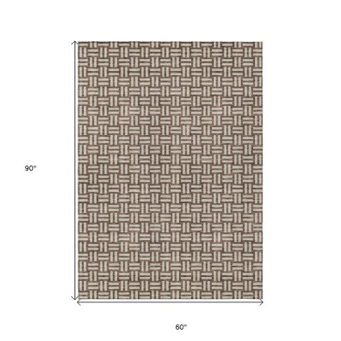 Homeroots 3' Black And Ivory Geometric Indoor Outdoor Area Rug - Stylish, Washable, Durable For Any Space 5' X 8' Polyester 595530