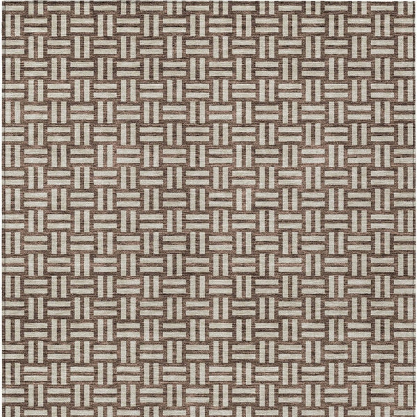 Homeroots 3' Black And Ivory Geometric Indoor Outdoor Area Rug - Stylish, Washable, Durable For Any Space 10' X 14' Polyester 595534