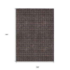 Homeroots 3' Black And Ivory Geometric Indoor Outdoor Area Rug - Stylish, Washable, Durable For Any Space 9' X 12' Polyester 595545
