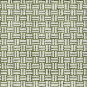 Homeroots 3' Black And Ivory Geometric Indoor Outdoor Area Rug - Stylish, Washable, Durable For Any Space 8' X 10' Polyester 595550