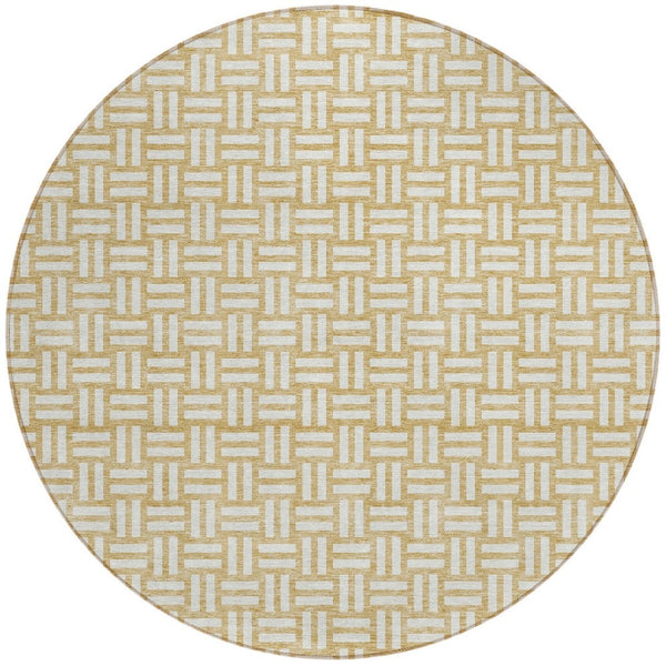 Homeroots 3' Black And Ivory Geometric Indoor Outdoor Area Rug - Stylish, Washable, Durable For Any Space 8' Round Polyester 595555