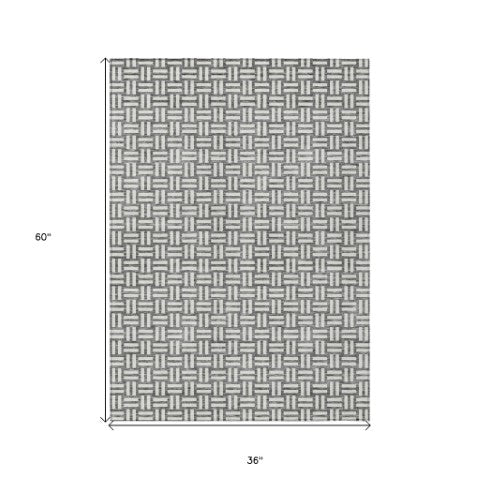 Homeroots 3' Black And Ivory Geometric Indoor Outdoor Area Rug - Stylish, Washable, Durable For Any Space 3' X 5' Polyester 595559