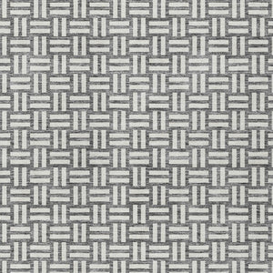Homeroots 3' Black And Ivory Geometric Indoor Outdoor Area Rug - Stylish, Washable, Durable For Any Space 3' X 5' Polyester 595559