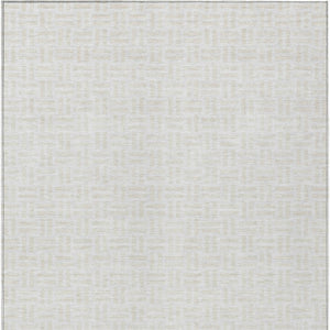 Homeroots 3' Black And Ivory Geometric Indoor Outdoor Area Rug - Stylish, Washable, Durable For Any Space 8' X 10' Polyester 595568