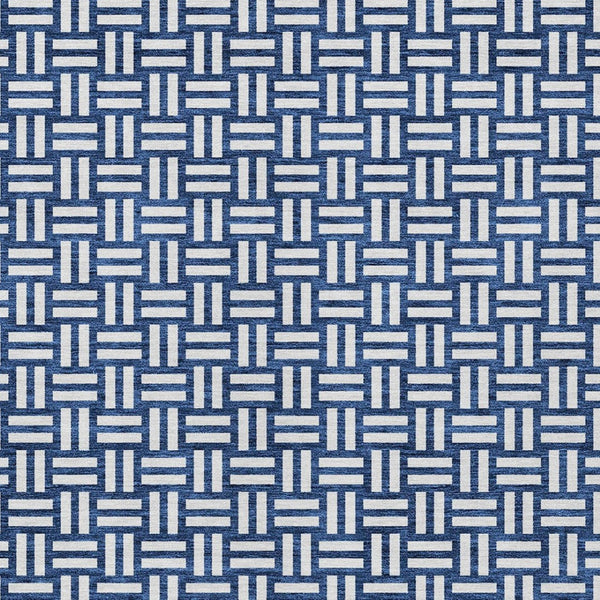 Homeroots 3' Black And Ivory Geometric Indoor Outdoor Area Rug - Stylish, Washable, Durable For Any Space 8' X 10' Polyester 595574