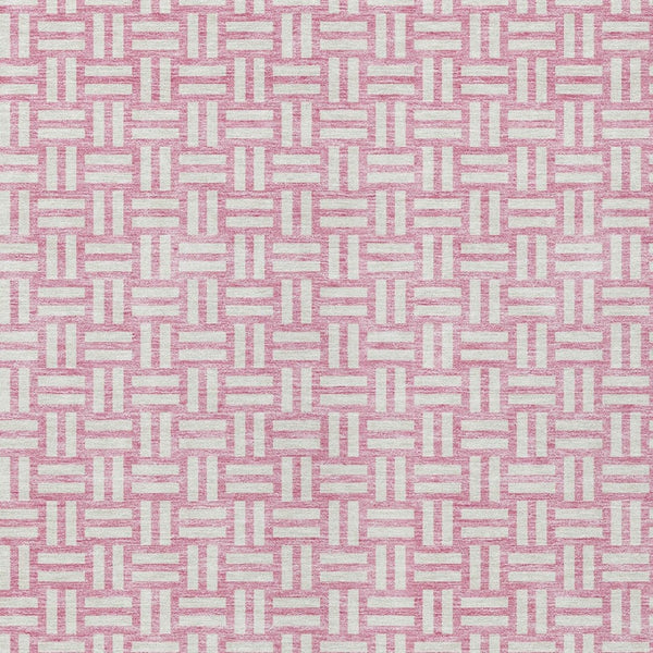 Homeroots 3' Black And Ivory Geometric Indoor Outdoor Area Rug - Stylish, Washable, Durable For Any Space 10' X 14' Polyester 595588