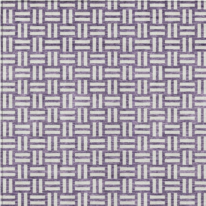 Homeroots 3' Black And Ivory Geometric Indoor Outdoor Area Rug - Stylish, Washable, Durable For Any Space 9' X 12' Polyester 595593