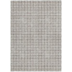 Homeroots 3' Black And Ivory Geometric Indoor Outdoor Area Rug - Stylish, Washable, Durable For Any Space 3' X 5' Polyester 595607