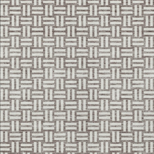 Homeroots 3' Black And Ivory Geometric Indoor Outdoor Area Rug - Stylish, Washable, Durable For Any Space 5' X 8' Polyester 595608