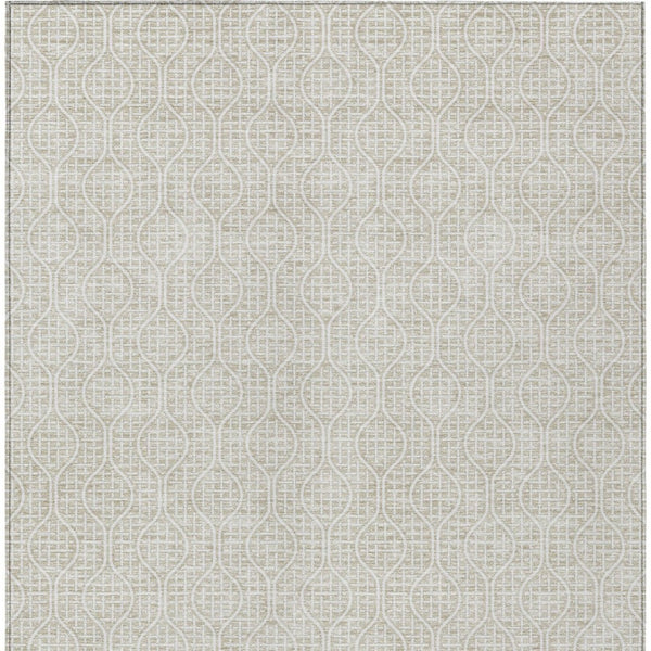 Homeroots 3' Stylish Beige And Ivory Geometric Washable Rug For Indoor And Outdoor Spaces, Durable Design 5' X 8' Polyester 595620