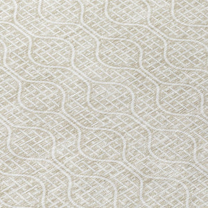 Homeroots 3' Stylish Beige And Ivory Geometric Washable Rug For Indoor And Outdoor Spaces, Durable Design 8' Round Polyester 595621