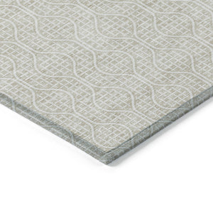 Homeroots 3' Stylish Beige And Ivory Geometric Washable Rug For Indoor And Outdoor Spaces, Durable Design 9' X 12' Polyester 595623