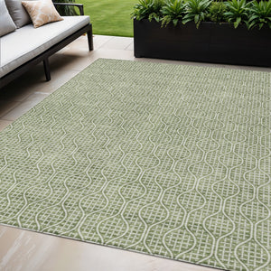 Homeroots 3' Stylish Beige And Ivory Geometric Washable Rug For Indoor And Outdoor Spaces, Durable Design 5' X 8' Polyester 595644