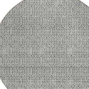 Homeroots 3' Stylish Beige And Ivory Geometric Washable Rug For Indoor And Outdoor Spaces, Durable Design 8' Round Polyester 595651