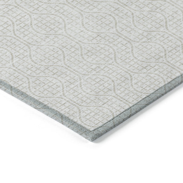 Homeroots 3' Stylish Beige And Ivory Geometric Washable Rug For Indoor And Outdoor Spaces, Durable Design 9' X 12' Polyester 595659