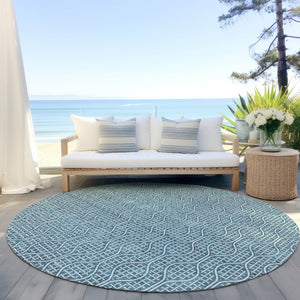 Homeroots 3' Stylish Beige And Ivory Geometric Washable Rug For Indoor And Outdoor Spaces, Durable Design 8' Round Polyester 595687