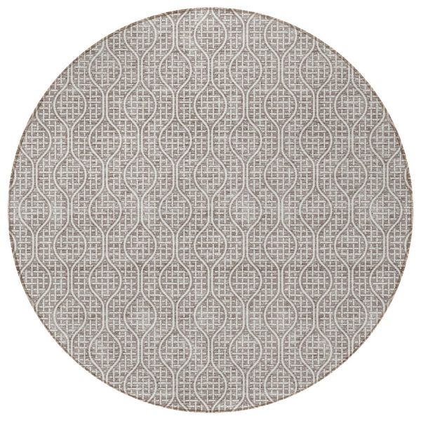 Homeroots 3' Stylish Beige And Ivory Geometric Washable Rug For Indoor And Outdoor Spaces, Durable Design 8' Round Polyester 595693