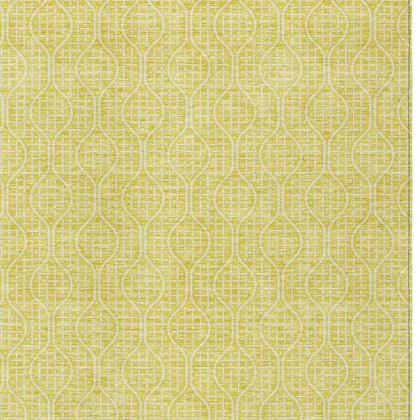 Homeroots 3' Stylish Beige And Ivory Geometric Washable Rug For Indoor And Outdoor Spaces, Durable Design 3' X 5' Polyester 595697