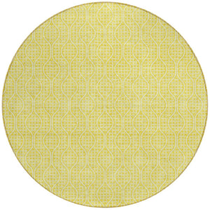Homeroots 3' Stylish Beige And Ivory Geometric Washable Rug For Indoor And Outdoor Spaces, Durable Design 8' Round Polyester 595699