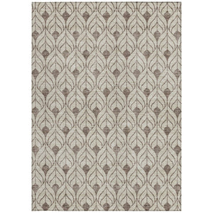 Homeroots 3' Beige And Ivory Geometric Washable Area Rug For Indoor & Outdoor Spaces, Durable And Stylish 3' X 5' Polyester 595709