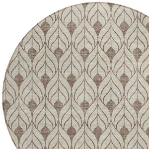 Homeroots 3' Beige And Ivory Geometric Washable Area Rug For Indoor & Outdoor Spaces, Durable And Stylish 8' Round Polyester 595711