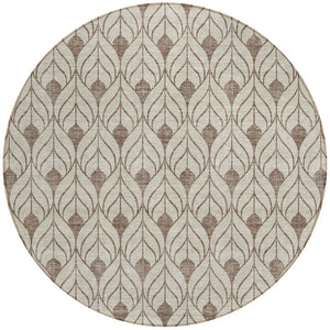 Homeroots 3' Beige And Ivory Geometric Washable Area Rug For Indoor & Outdoor Spaces, Durable And Stylish 8' Round Polyester 595711