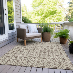 Homeroots 3' Beige And Ivory Geometric Washable Area Rug For Indoor & Outdoor Spaces, Durable And Stylish 10' X 14' Polyester 595714