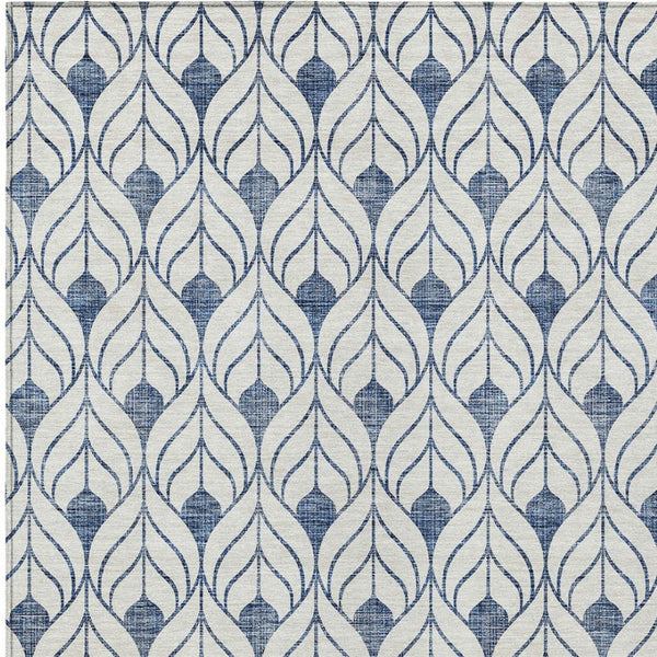 Homeroots 3' Beige And Ivory Geometric Washable Area Rug For Indoor & Outdoor Spaces, Durable And Stylish 8' X 10' Polyester 595718