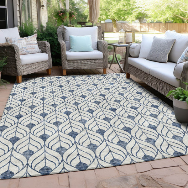Homeroots 3' Beige And Ivory Geometric Washable Area Rug For Indoor & Outdoor Spaces, Durable And Stylish 9' X 12' Polyester 595719