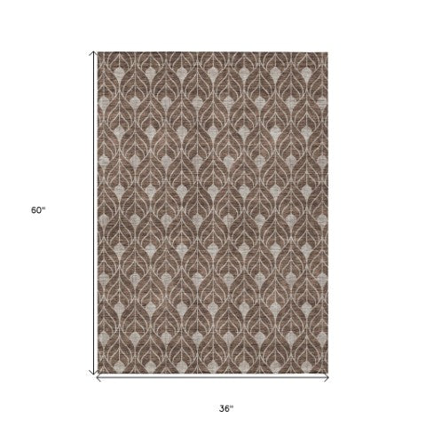 Homeroots 3' Beige And Ivory Geometric Washable Area Rug For Indoor & Outdoor Spaces, Durable And Stylish 3' X 5' Polyester 595721