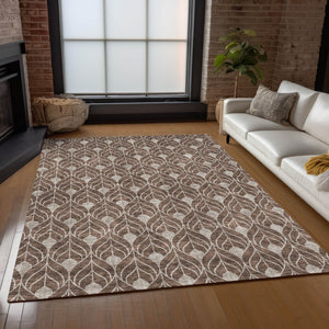 Homeroots 3' Beige And Ivory Geometric Washable Area Rug For Indoor & Outdoor Spaces, Durable And Stylish 5' X 8' Polyester 595722