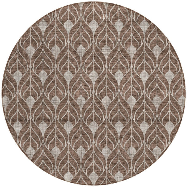 Homeroots 3' Beige And Ivory Geometric Washable Area Rug For Indoor & Outdoor Spaces, Durable And Stylish 8' Round Polyester 595723