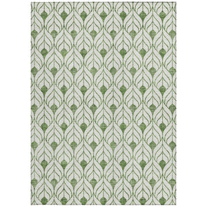Homeroots 3' Beige And Ivory Geometric Washable Area Rug For Indoor & Outdoor Spaces, Durable And Stylish 3' X 5' Polyester 595727