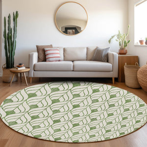 Homeroots 3' Beige And Ivory Geometric Washable Area Rug For Indoor & Outdoor Spaces, Durable And Stylish 8' Round Polyester 595729