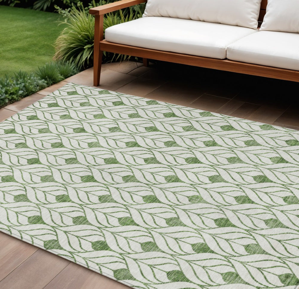 HomeRoots 9' X 12' Green & Ivory Geometric Washable Area Rug – Stylish, Durable Design for Indoor & Outdoor Use 595731