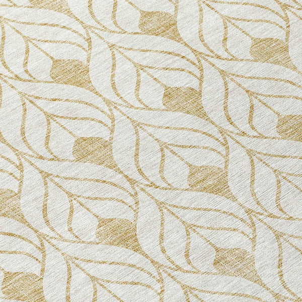 Homeroots 3' Beige And Ivory Geometric Washable Area Rug For Indoor & Outdoor Spaces, Durable And Stylish 8' Round Polyester 595735