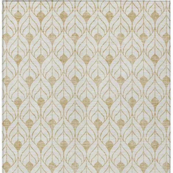 Homeroots 3' Beige And Ivory Geometric Washable Area Rug For Indoor & Outdoor Spaces, Durable And Stylish 8' X 10' Polyester 595736