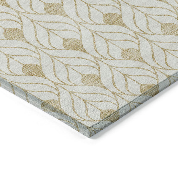 Homeroots 3' Beige And Ivory Geometric Washable Area Rug For Indoor & Outdoor Spaces, Durable And Stylish 9' X 12' Polyester 595737