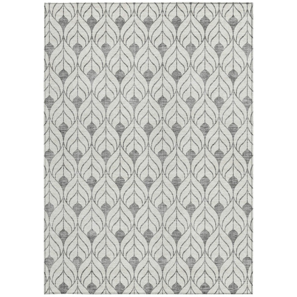 Homeroots 3' Beige And Ivory Geometric Washable Area Rug For Indoor & Outdoor Spaces, Durable And Stylish 9' X 12' Polyester 595743