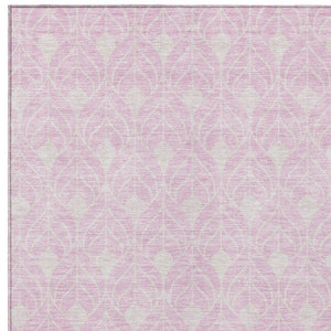 Homeroots 3' Beige And Ivory Geometric Washable Area Rug For Indoor & Outdoor Spaces, Durable And Stylish 3' X 5' Polyester 595757