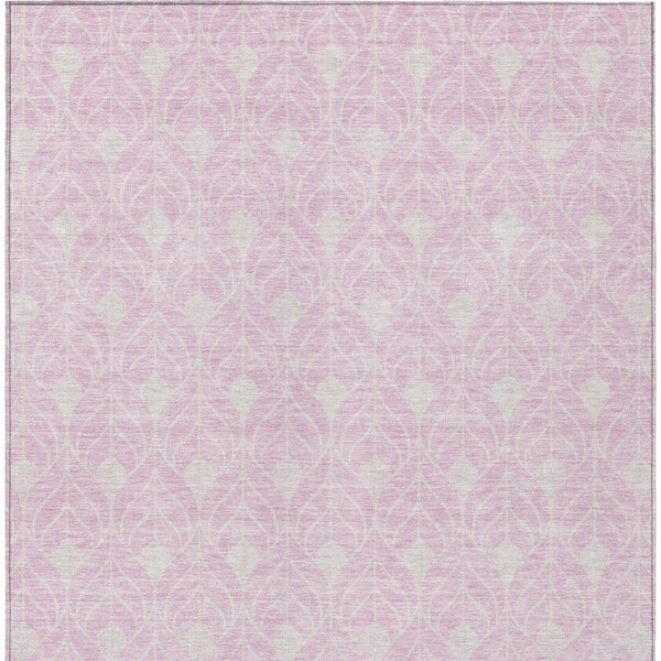 Homeroots 3' Beige And Ivory Geometric Washable Area Rug For Indoor & Outdoor Spaces, Durable And Stylish 9' X 12' Polyester 595761