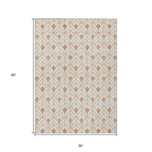 Homeroots 3' Beige And Ivory Geometric Washable Area Rug For Indoor & Outdoor Spaces, Durable And Stylish 3' X 5' Polyester 595763