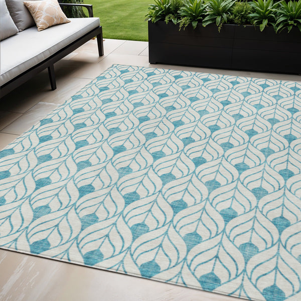 Homeroots 3' Beige And Ivory Geometric Washable Area Rug For Indoor & Outdoor Spaces, Durable And Stylish 5' X 8' Polyester 595776