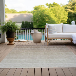 Homeroots 3' Beige And Ivory Ombre Area Rug - Stylish, Washable Design For Indoor & Outdoor Use, Durable Fun! 5' X 8' Polyester 595782
