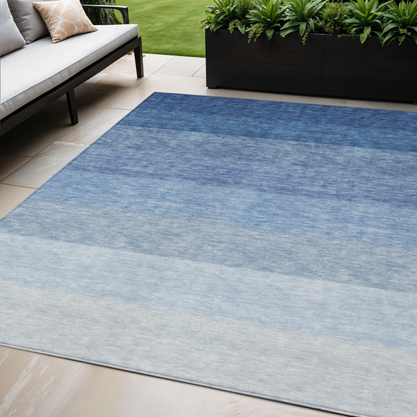 Homeroots 3' Beige And Ivory Ombre Area Rug - Stylish, Washable Design For Indoor & Outdoor Use, Durable Fun! 5' X 8' Polyester 595800