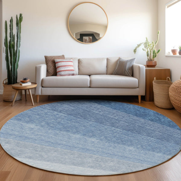 Homeroots 3' Beige And Ivory Ombre Area Rug - Stylish, Washable Design For Indoor & Outdoor Use, Durable Fun! 8' Round Polyester 595801