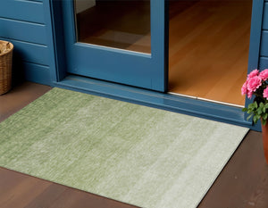 Homeroots 3' Beige And Ivory Ombre Area Rug - Stylish, Washable Design For Indoor & Outdoor Use, Durable Fun! 3' X 5' Polyester 595805